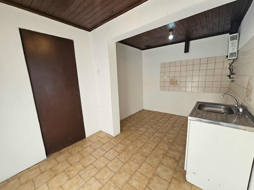 Casa De Dos Pisos Ubicada En Boldo I