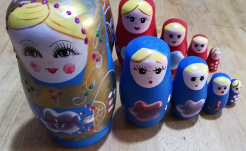 Muñeca Matrioshka De 5 Piezas, Artesanal / Importadas