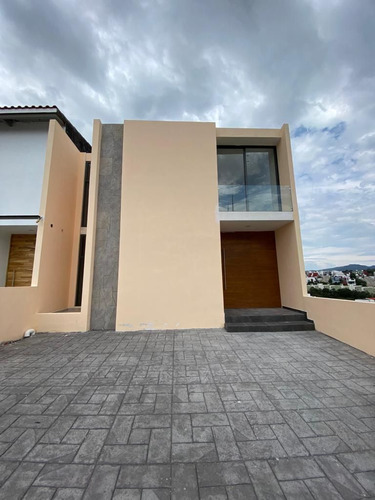 Casa En Venta En Altozano Morelia Michoacan