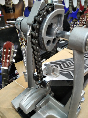 Pedal Simple De Bombo Mapex P700 Hecho En Taiwan