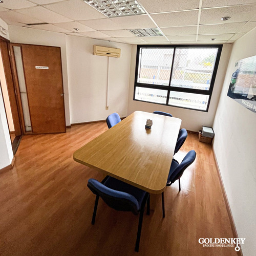 Venta Logística Depósito Y Oficinas Barrio La Blanqueada