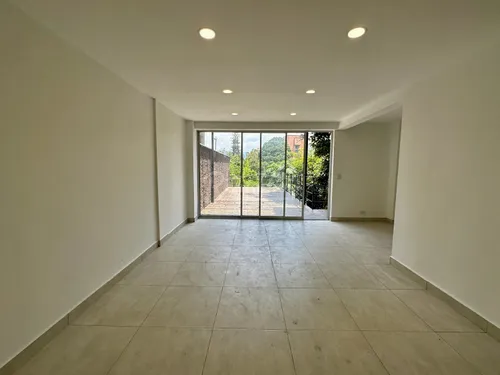 Casa En Arriendo En El Poblado. Cod A776077