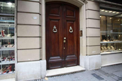 Recoleta - Cuatro Dormitorios Con Dependencia- Alquiler