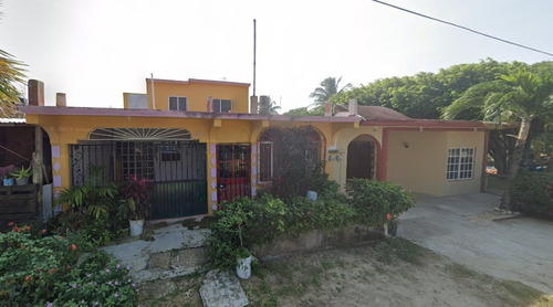 Casa En Remate Bancario En  Huatusco  Lomas De Barrillas, Veracruz -ngc4