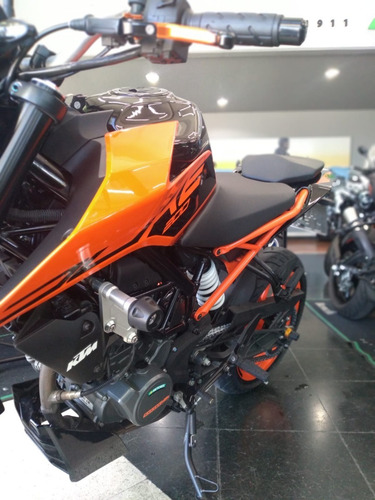 Imagen 8 de 15 de Ktm Duke 200 Ng 2021 Usada Igual A 0km Con Accesorios