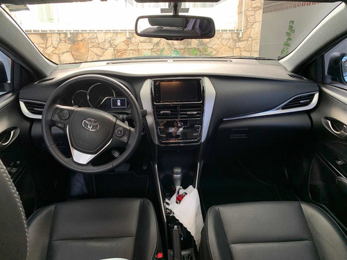 Imagem 5 de 9 de Toyota Yaris 2019 1.5 Xs 16v Cvt 5p