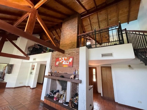 Imagen 16 de 25 de Casa Quinta En Venta En Barrio El Cortijo, Polvorines.