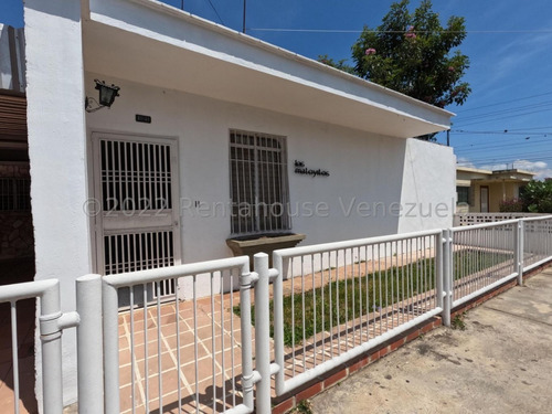 Imagen 27 de 30 de *&casa Comercial En Alquiler En Avenida Rotaria Barquisimeto*=. Monica Carrasquel 0424 556 57 59