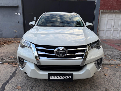 Toyota Hilux SW4 2.8 Srx 177cv 4x4 7as At