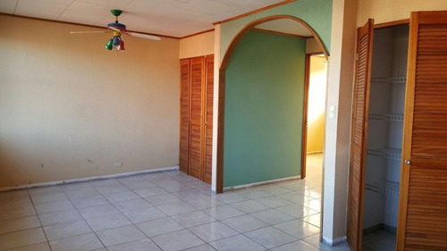 Imagen 9 de 11 de Casa En Residencial Real Santamaría En Estratégica Ubicación