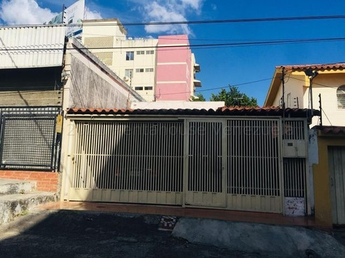 Imagen 1 de 30 de Casa Comercial, Estrategíca Ubicación Al Este En Venta En Barquisimeto. Zona Centro- Este , Arnaldo J. López Tlf. 04245257450. Cód. 22-10701 Lara, Venezuela