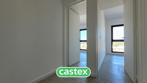 Departamento De Dos Ambientes En Venta En Canning, Terralagos