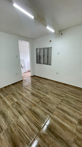 Casa Para Alugar | 1 Quarto Itaquera/guaianazes | Ótima Localização!