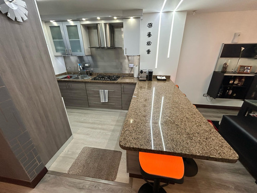 Espectacular Apartamento Amoblado Venta En Escampadero Kr