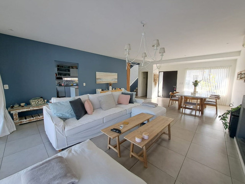 Imagen 5 de 30 de Venta Casa Lote Interno Tipas Nordelta Pileta