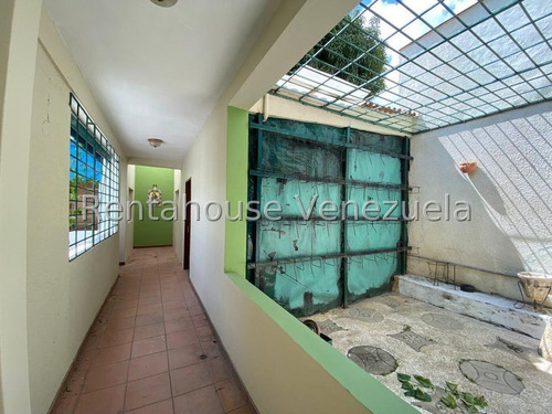 Amplia Casa En Venta El Cafetal Rah Mls25-6867
