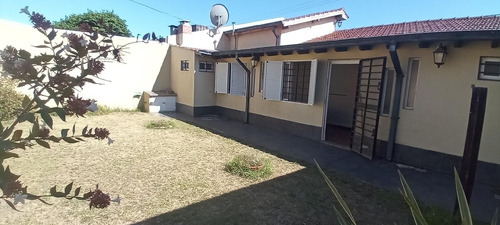 Imagen 27 de 28 de Hermosa Casa En Mar Del Tuyu! Todos Los Servicios!