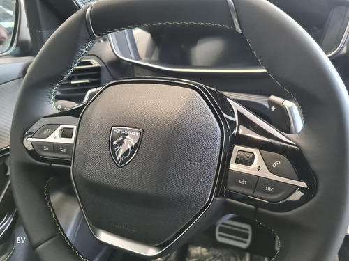 Peugeot 2008 1.0T Allure
