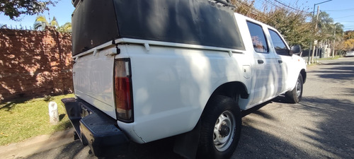Nissan NP300 2.5 Cabina Doble 133cv 4x2