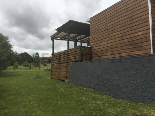 Casa + Terreno(2800m2)/marco De Los Reyes/2 Dorm/2 Baños/acepta Banco/parillero
