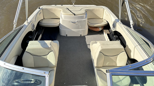 Bermuda Twentyone Volvo 4.3 Gxi-225hp- Mod 2014-