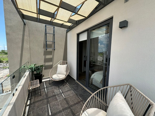 Casa De Lujo En Venta Entre El Refugio Y Zibatá, Oportunidad !!