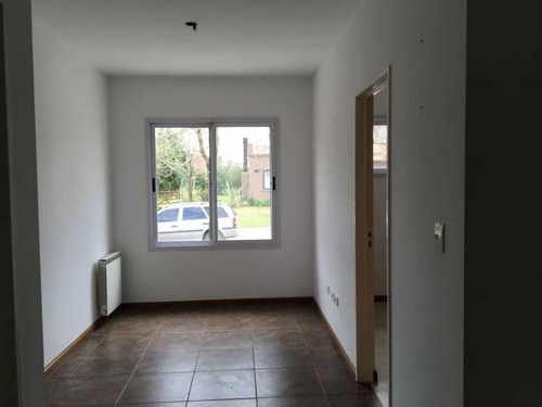 Imagen 8 de 18 de Casa En Venta En Santa Catalina, Villanueva, Tigre
