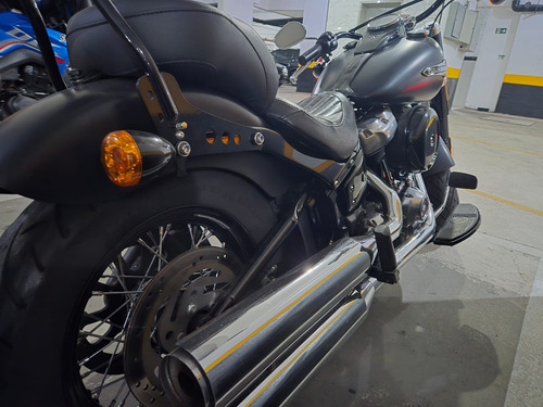 Softail Slim Não É Fat Boy.