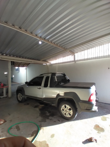 Fiat Strada 1.8 Adventure Locker Ce Flex 2p