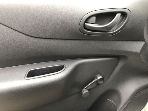 Imagen 10 de 15 de Nissan Np300 2020 2.5 Pick-up Dh Mt