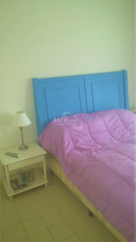 Apartamento En Península.- Ref: 2254