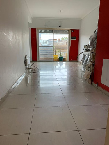 Imagen 3 de 17 de Departamento En Venta 3 Ambientes En Liniers