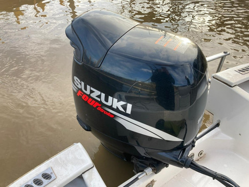 Imagen 8 de 10 de Lancha Regnicoli Marea 630 Con Suzuki 140hp 4 Tiempos