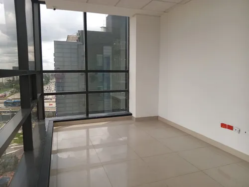 Oficina En Arriendo/venta En Chico Norte Iii. Cod A1105010