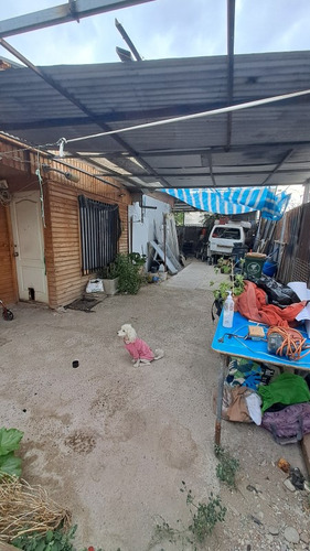 Casa En Venta Con Amplio Terreno En Comuna Del Bosque