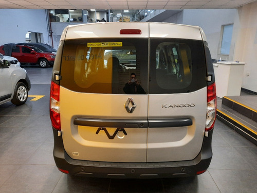 Imagen 8 de 25 de Renault Kangoo Express Confort 5a 2023 Stock Propio (e)