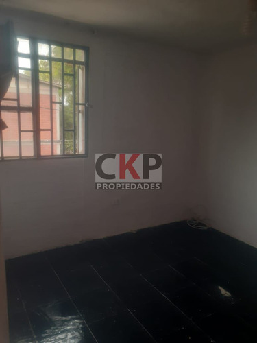 Depto. Piso 3. 3d+1b. Poniente Subsidios. Metro. Lo Prad