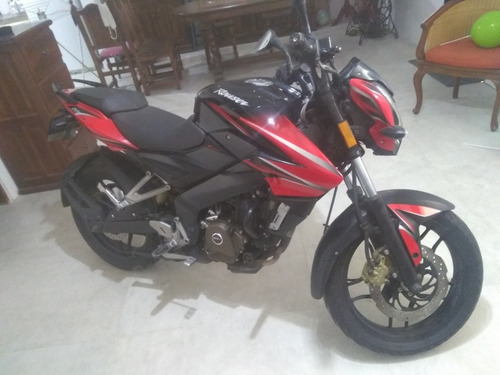 Imagen 3 de 9 de Bajaj Rouser Ns 200