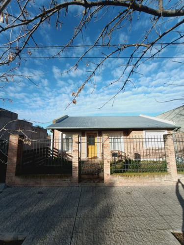Casa En Venta En Puan