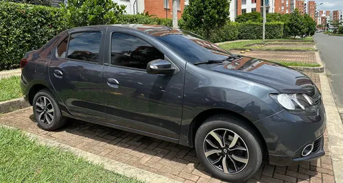 Renault Logan Exclusive