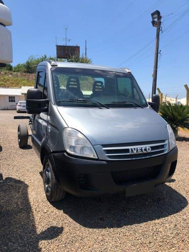 Iveco Daily 35s14 Chassi Ano 2012