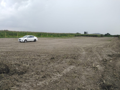 Imagen 2 de 8 de Oportunidad $50 Mil Pesos De Enganche O Pago En La Sola Excbicion Con Descuento. A 5 Minutos De Galerías Metepec.