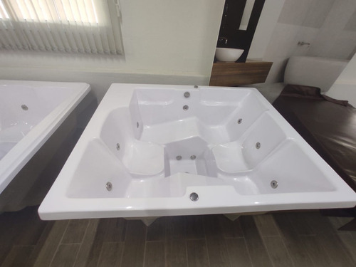 Spa Ofuro Hidro Corcovado Completo Externo 190x160 Á Vista !