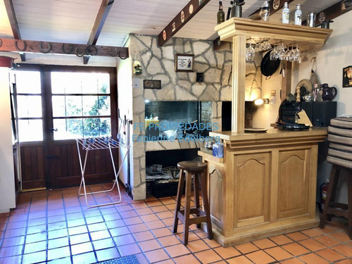 Imagen 19 de 30 de Centro Casa En Venta Calle Obeid Al 700 - San Martin De Los Andes