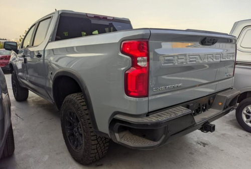 Chevrolet Cheyenne 6.2 Doble Cab Zr2 4X4 At