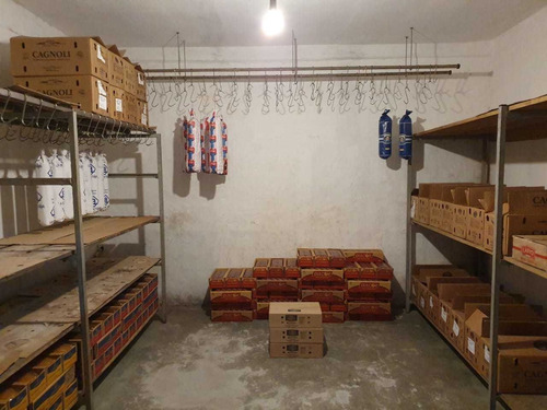 Imagen 6 de 12 de Galpón En Venta En Calle Humberto, Luján