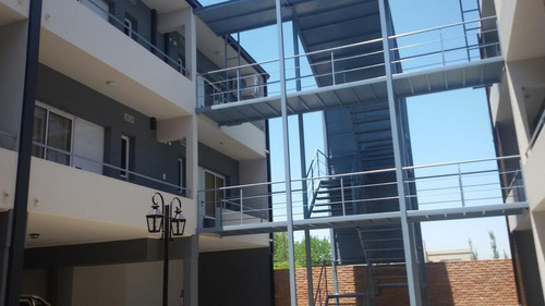 Imagen 2 de 8 de Departamento - Barrio Ilolay