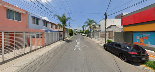 Casa En Venta De Remate Bancario, C. Presa El Tintero 1031, Los Arrayanes, 44765 Guadalajara, Jal. Jmjc12