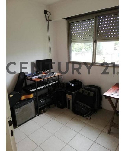 Imagen 16 de 19 de Calle 41 E/ 154 Y 155 - Ph Interno De 4 Dormitorios Con Patio En Venta