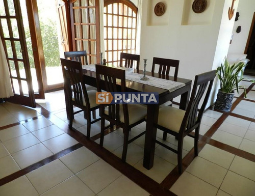 Imagen 4 de 16 de Casa En Alquiler, El Chorro